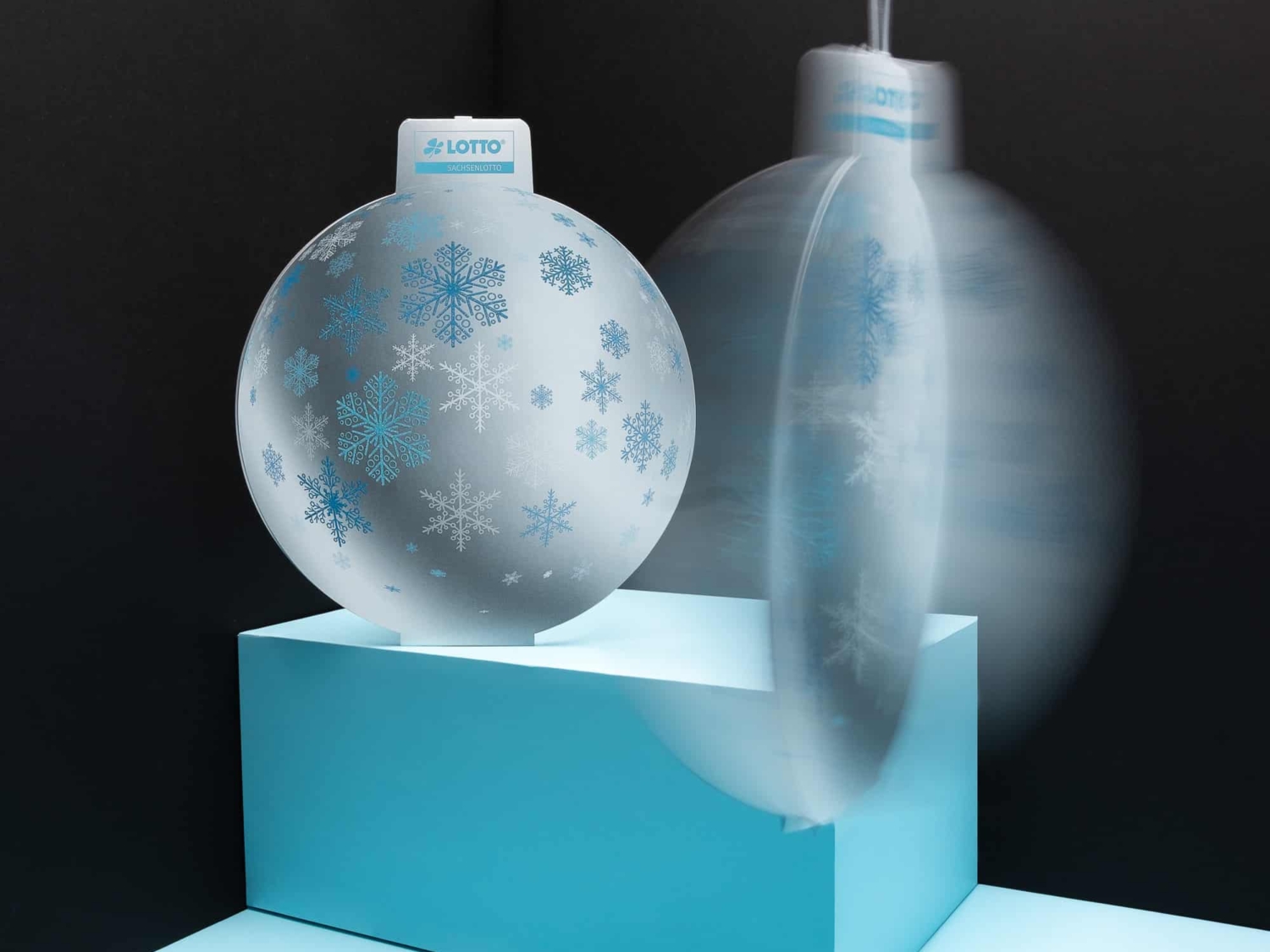 Referenz Geschenkhülle Glitzerlack in silber